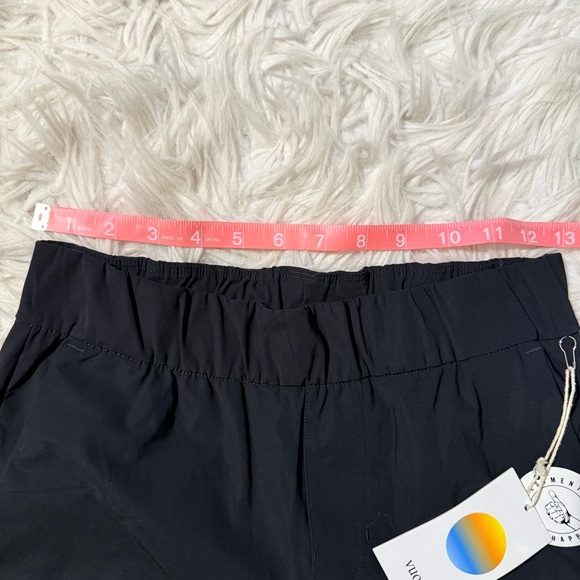 NWT Vuori Miles Ankle Crop Black Trouser Pants Travel Lightweight Packable XS - Picture 11 of 12